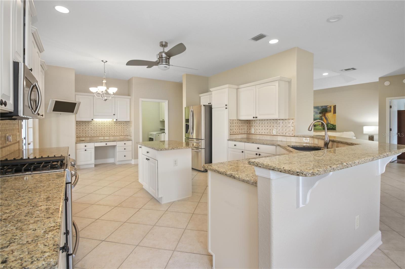 1596 Birmingham Ter Property Photo 10