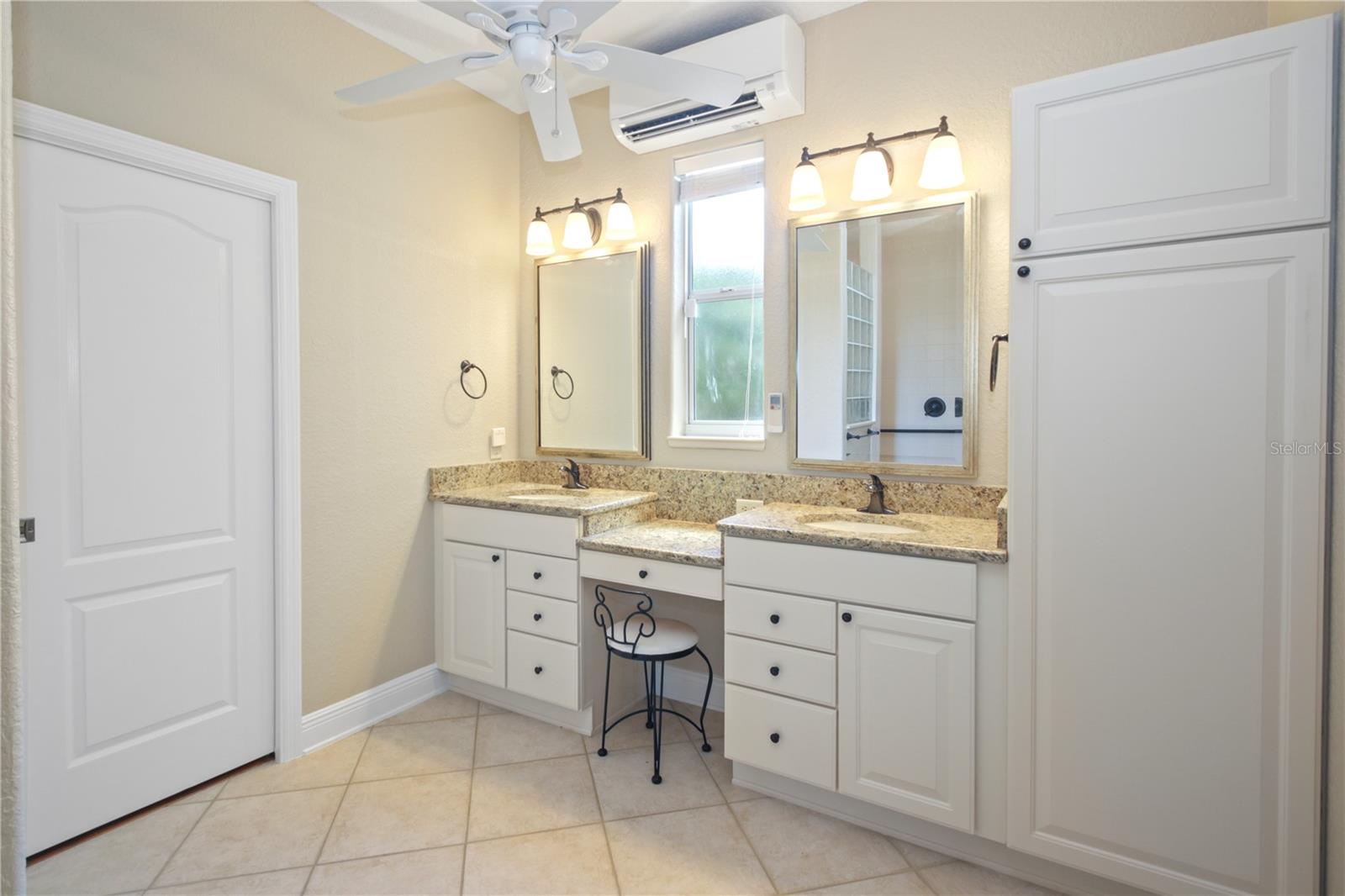 1596 Birmingham Ter Property Photo 19