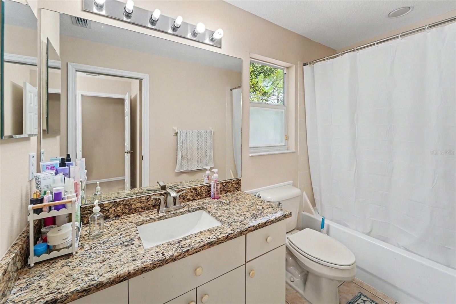10409 Canary Isle Dr Property Photo 15