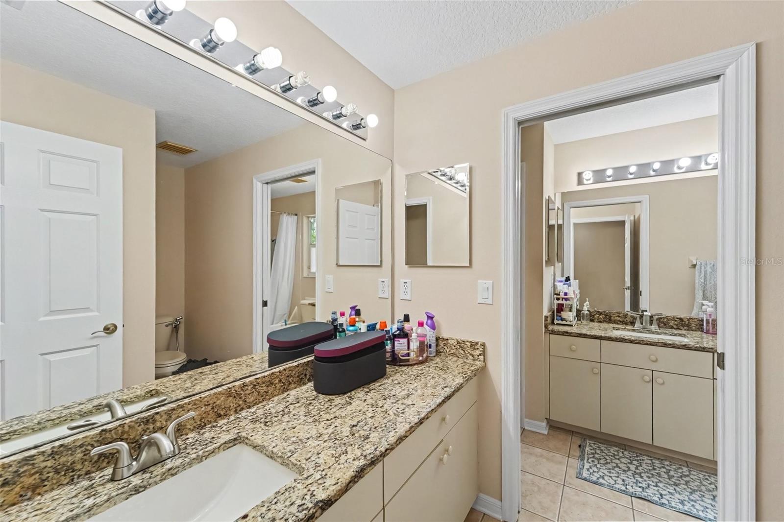 10409 Canary Isle Dr Property Photo 19