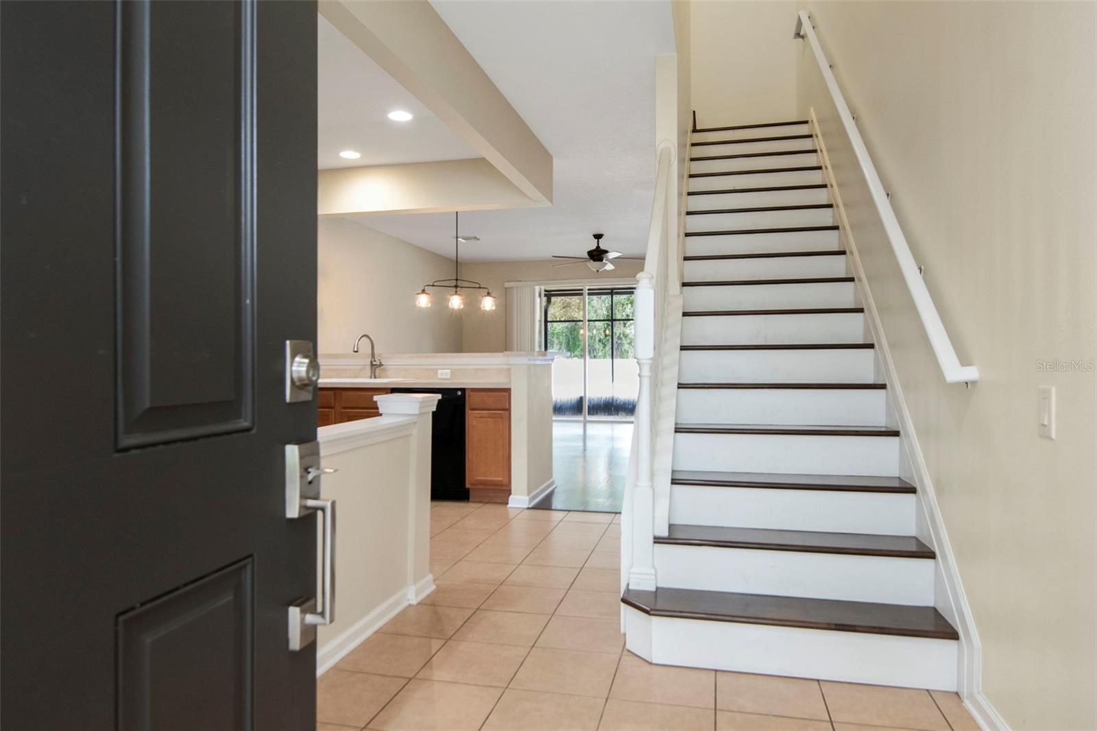 10208 Estero Bay Ln Property Photo 3