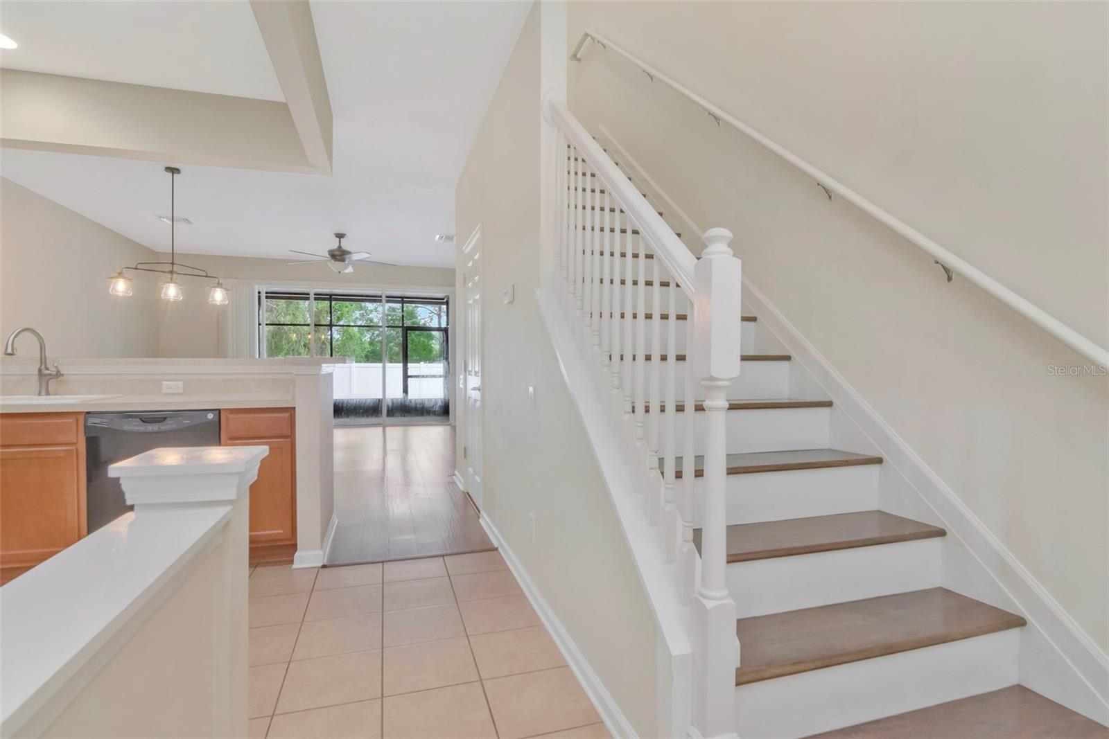 10208 Estero Bay Ln Property Photo 4