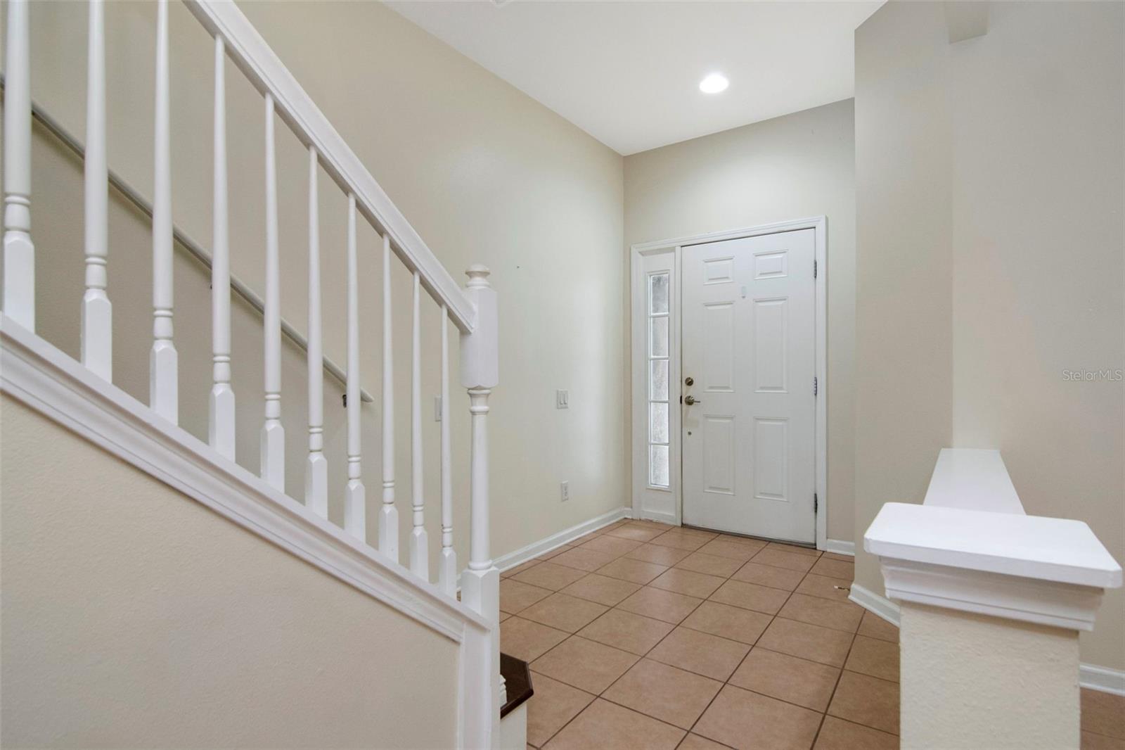 10208 Estero Bay Ln Property Photo 5