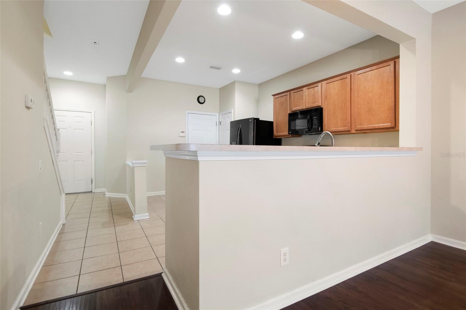 10208 Estero Bay Ln Property Photo 6