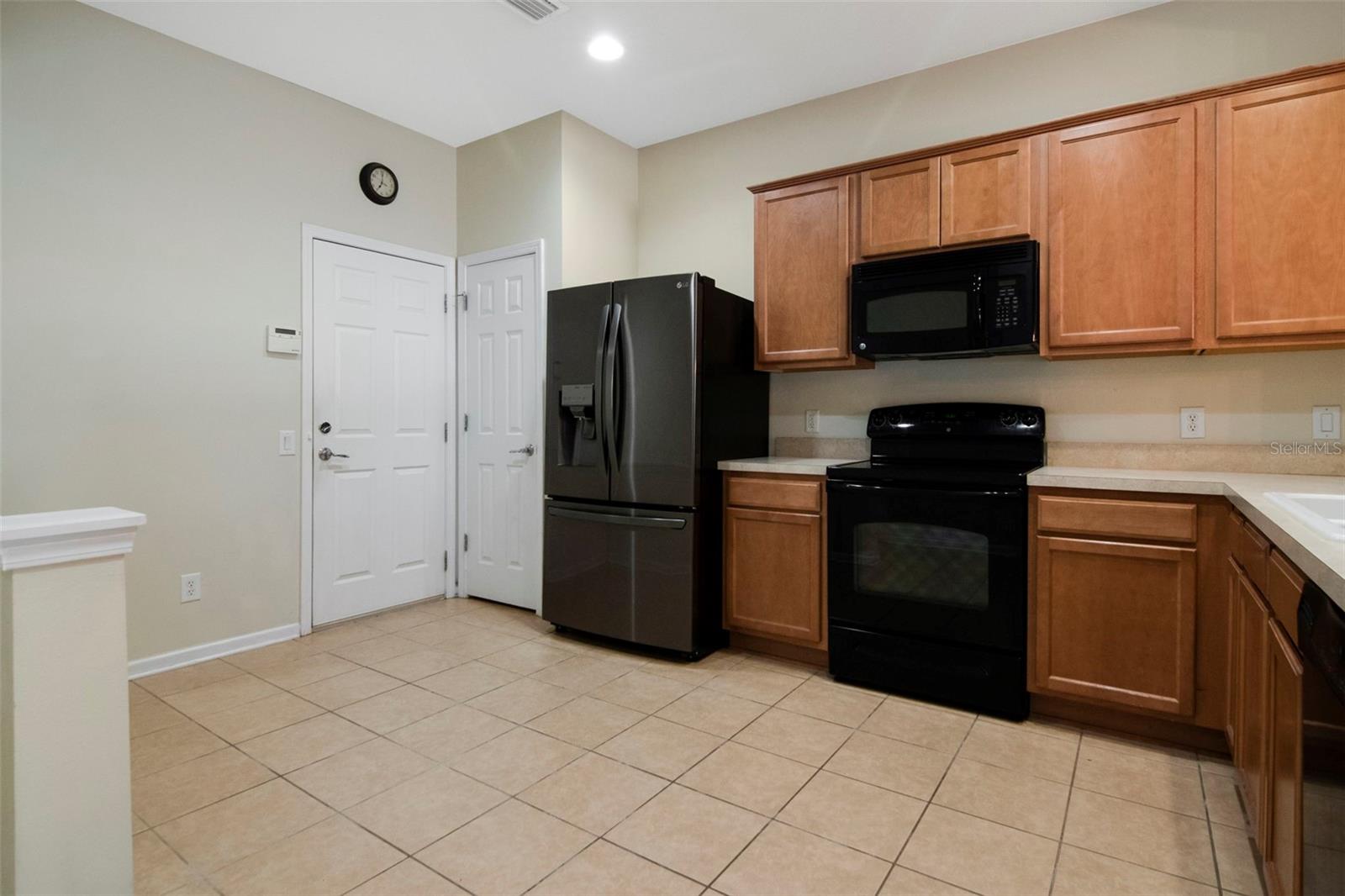 10208 Estero Bay Ln Property Photo 8