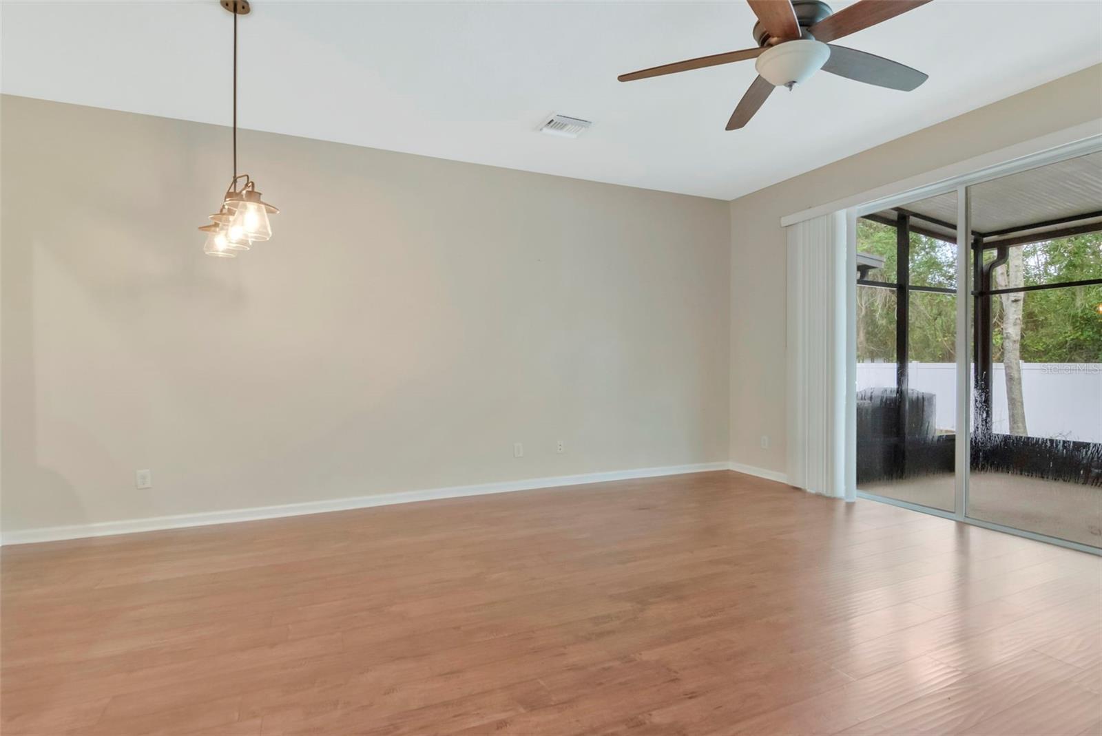 10208 Estero Bay Ln Property Photo 16