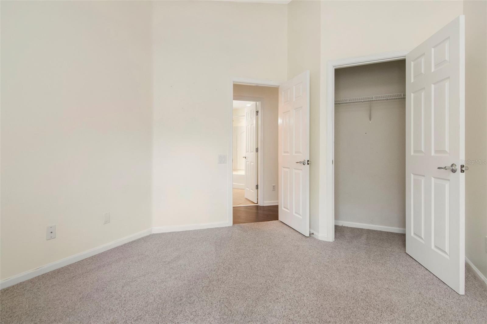 10208 Estero Bay Ln Property Photo 40