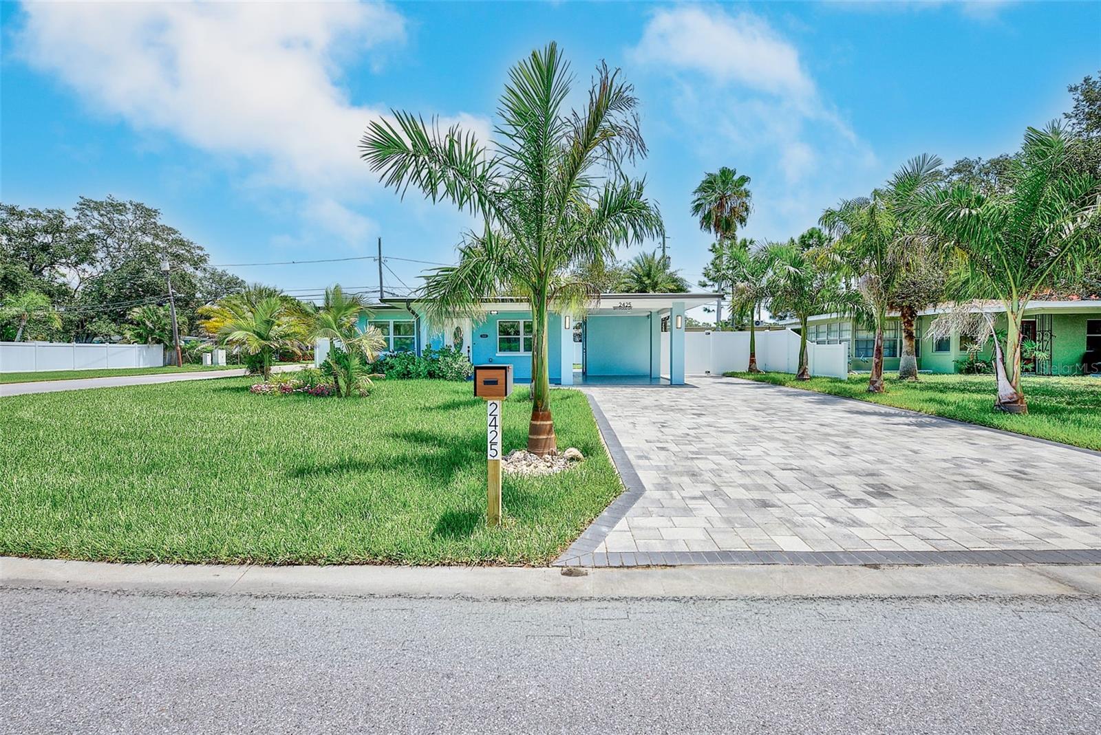 2425 Baywood Dr E Property Photo 1