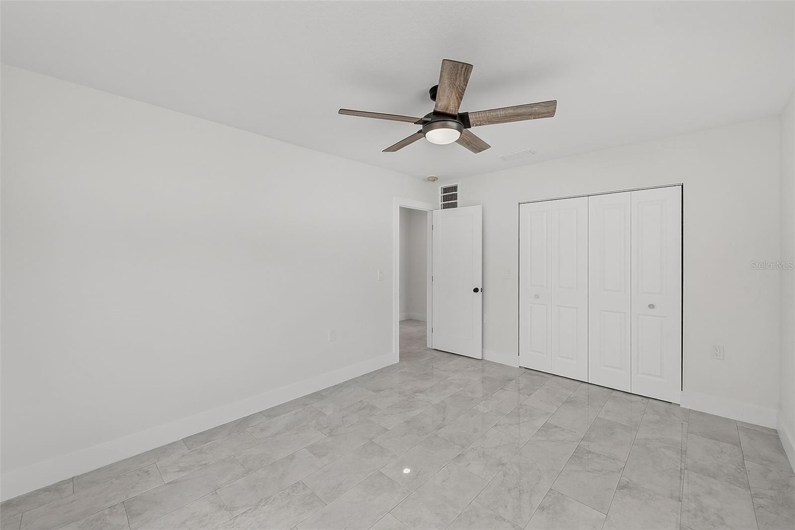 2425 Baywood Dr E Property Photo 20