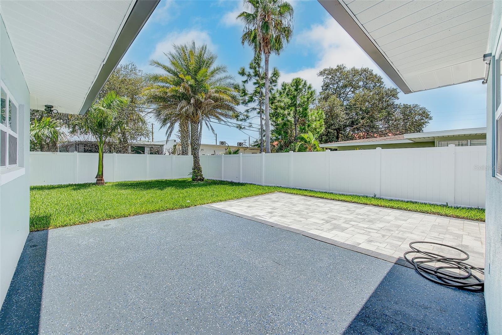 2425 Baywood Dr E Property Photo 31