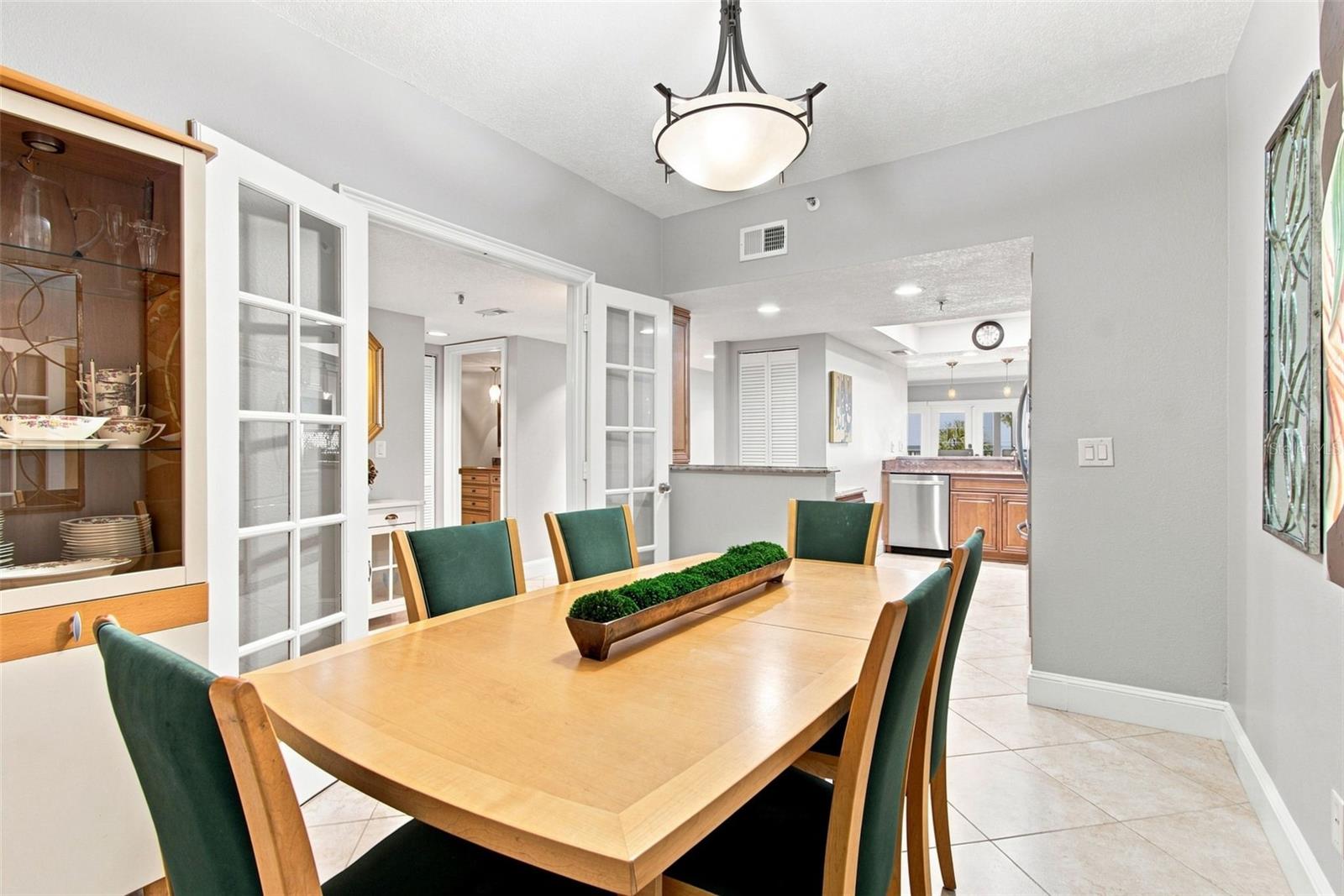 1582 Gulf Blvd #1106 Property Photo 6