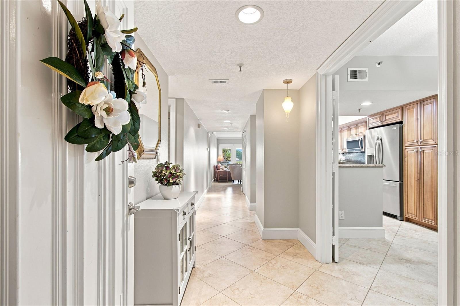 1582 Gulf Blvd #1106 Property Photo 12