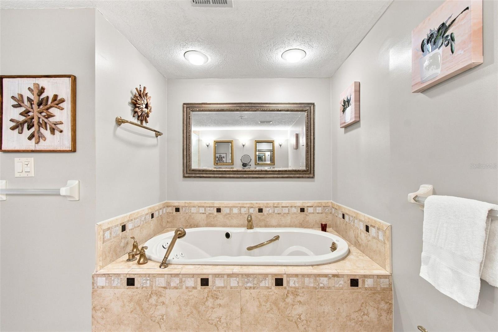 1582 Gulf Blvd #1106 Property Photo 37
