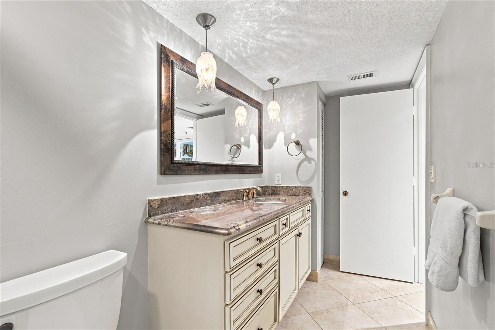 1582 Gulf Blvd #1106 Property Photo 40