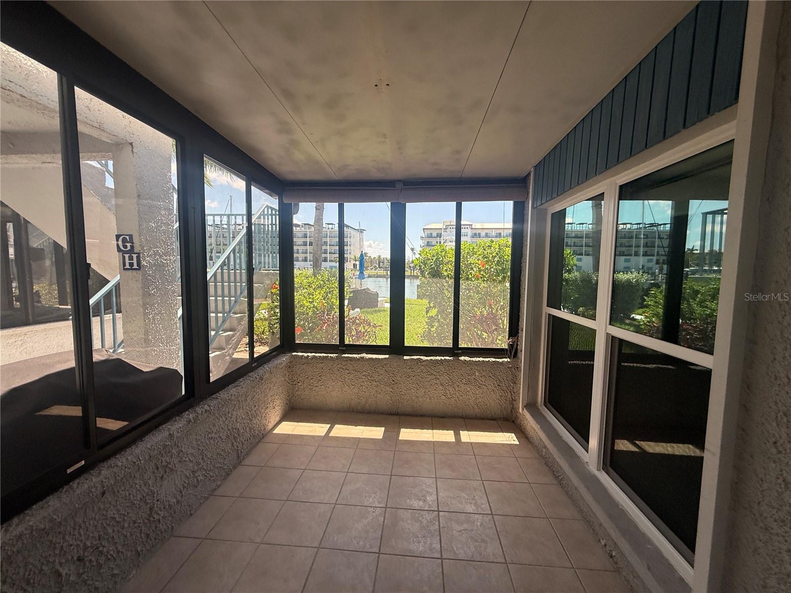 179 Medallion Blvd #d Property Photo 2