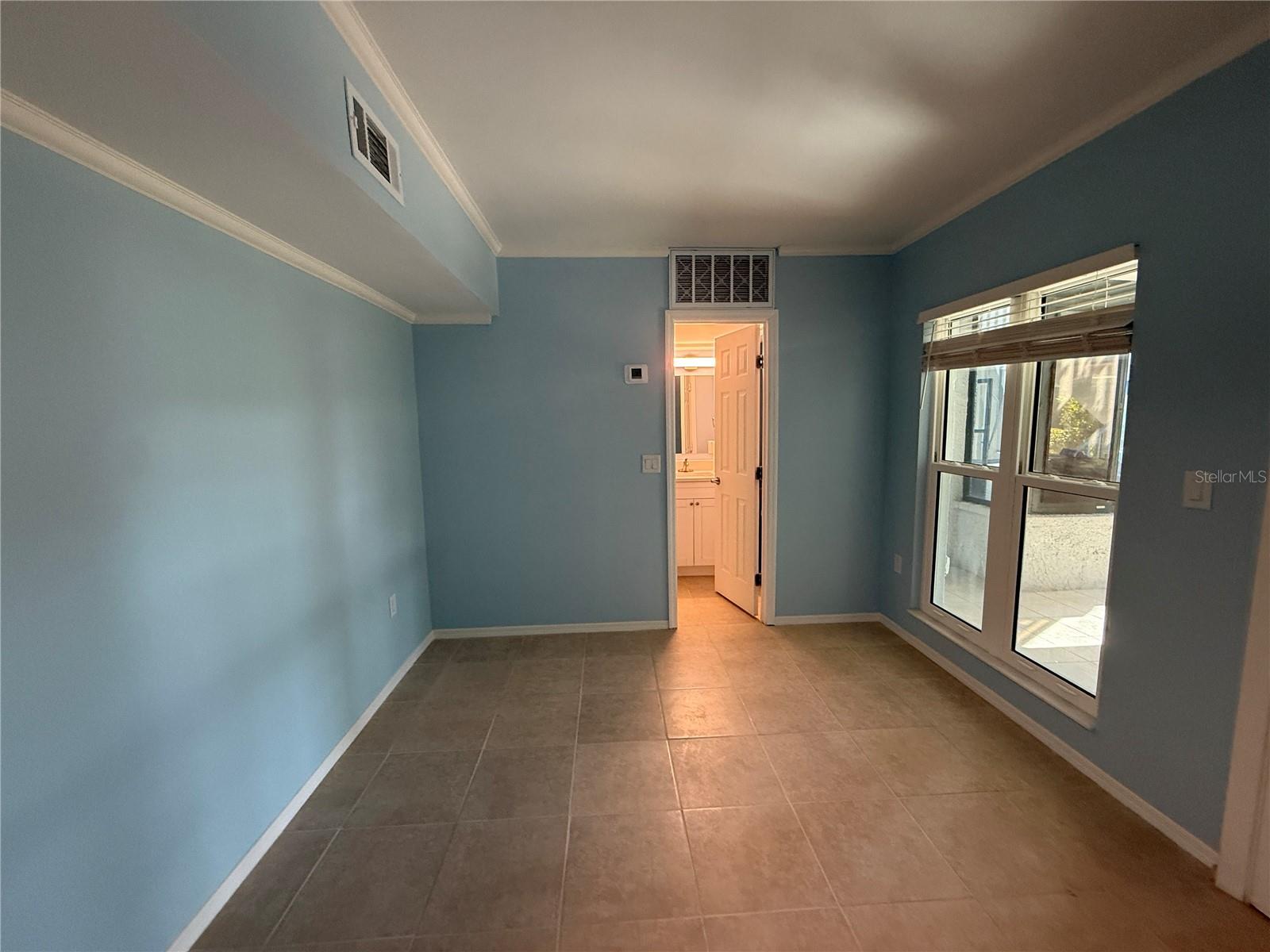 179 Medallion Blvd #d Property Photo 20