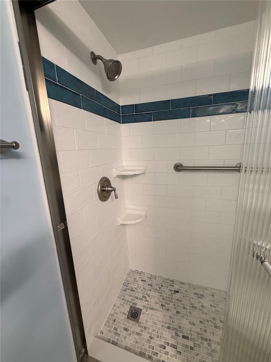179 Medallion Blvd #d Property Photo 27