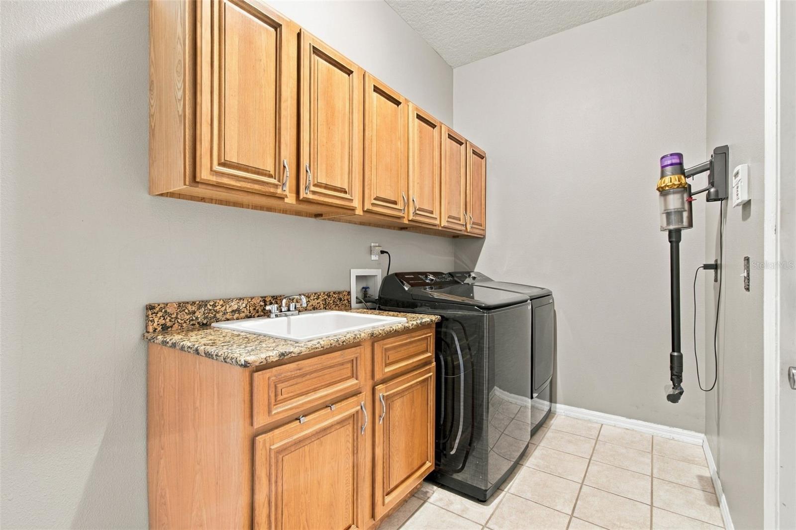 6901 Aqueduct Ter Property Photo 54