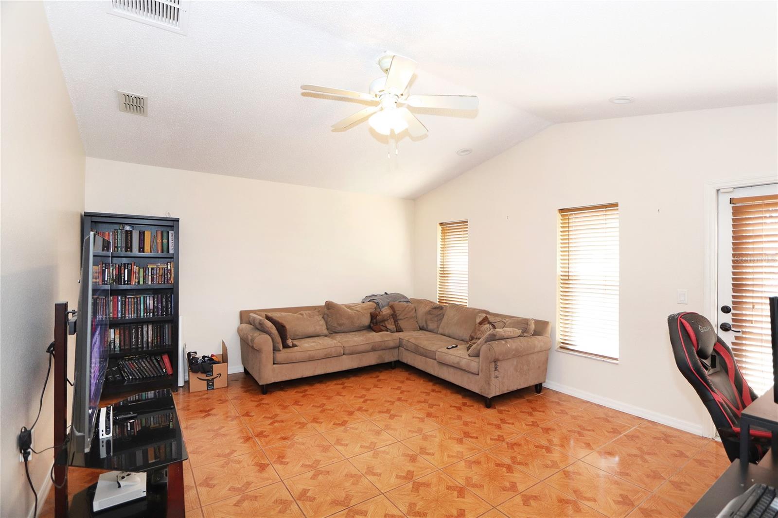 9180 Gillmar St Property Photo 8