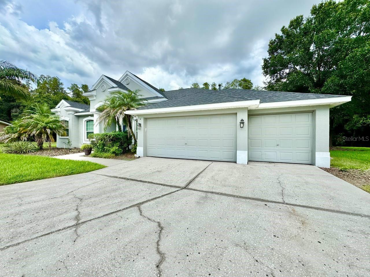 30518 Colehaven Ct Property Photo 2