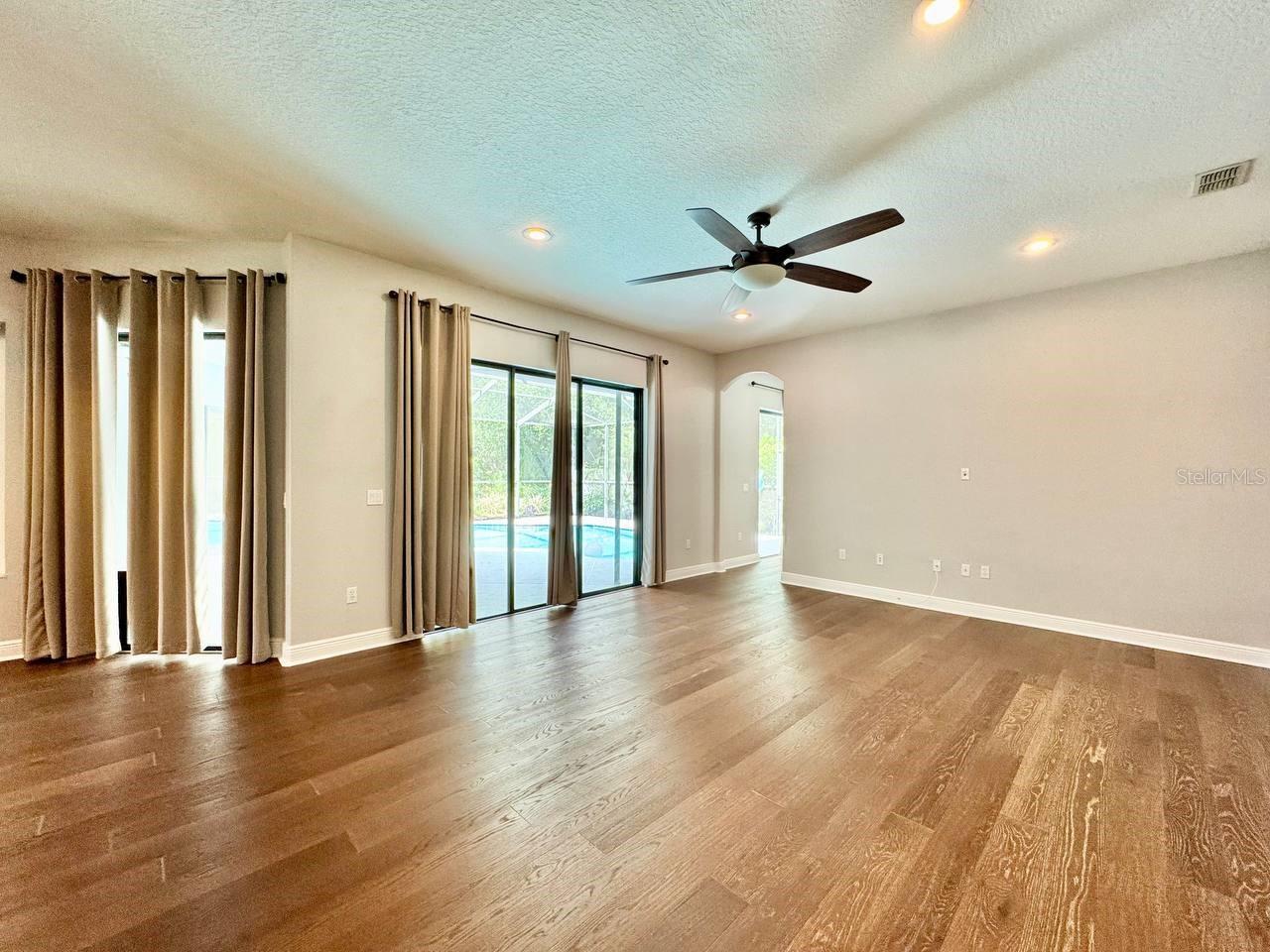 30518 Colehaven Ct Property Photo 32