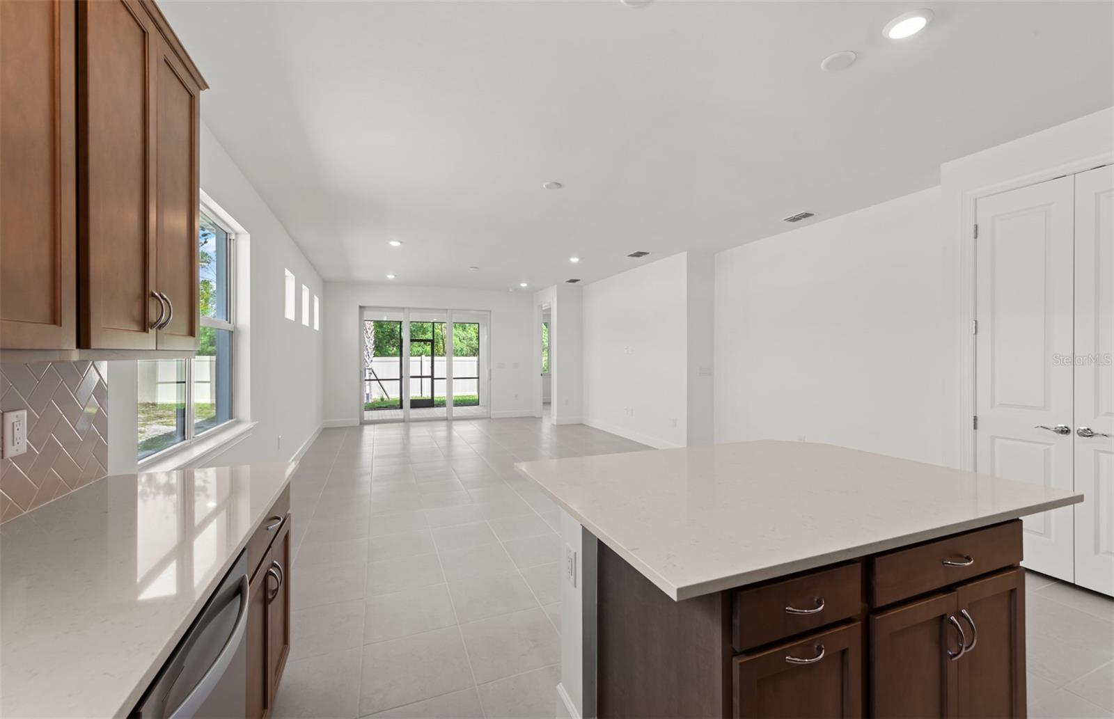 6859 Cali Ct Property Photo 11