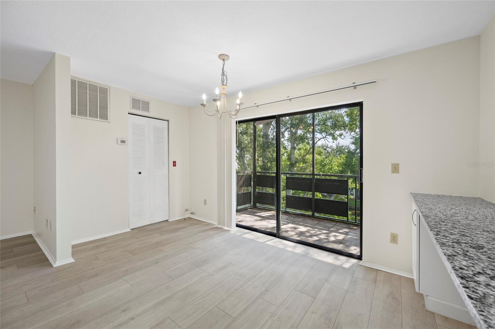 5970 80th St N #409 Property Photo 18