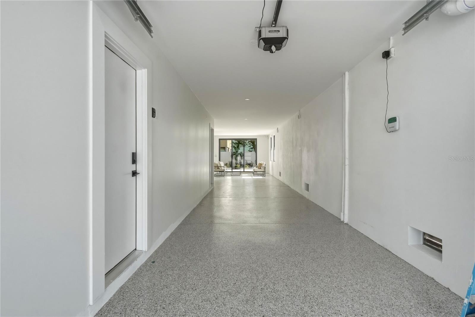 205 Bates Ave #b Property Photo 35