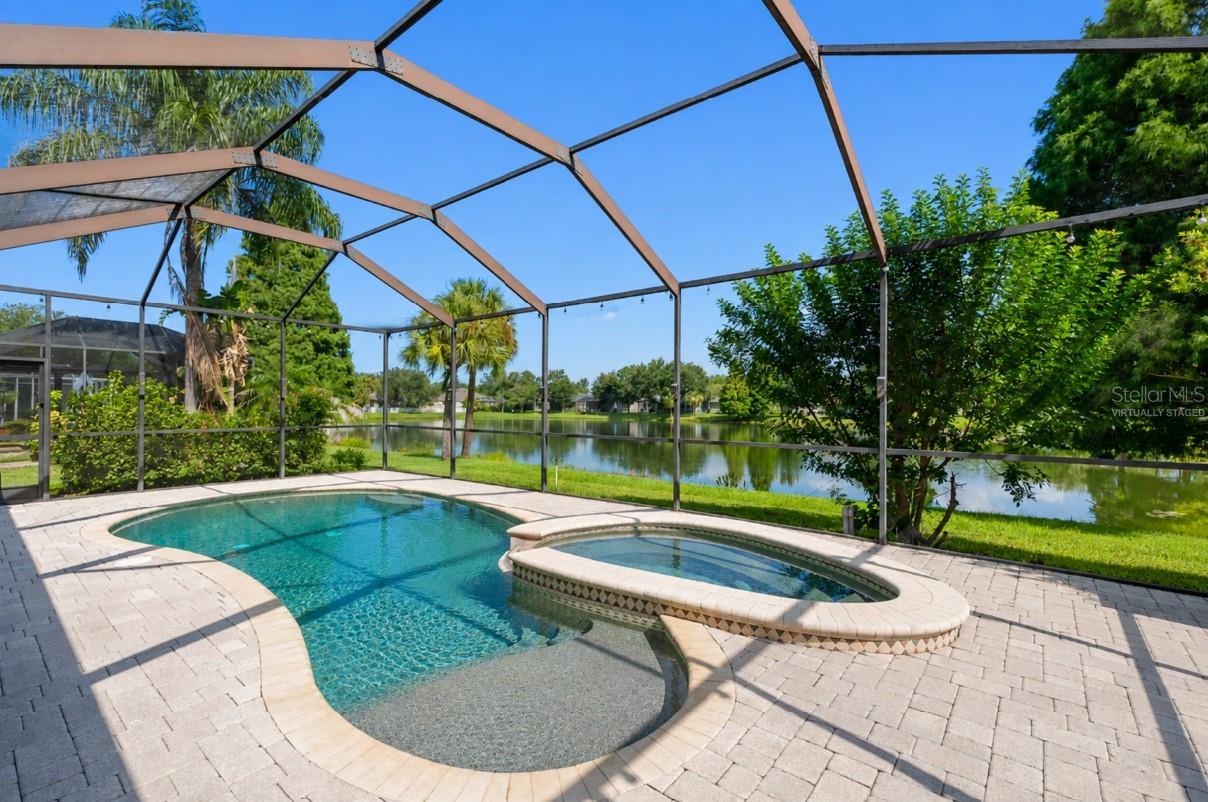11916 Summer Springs Dr Property Photo 32