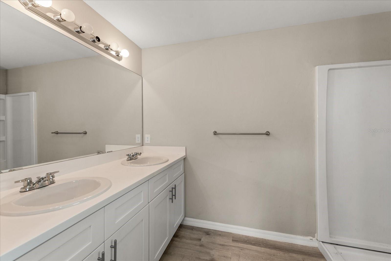 2710 70th St W Property Photo 16