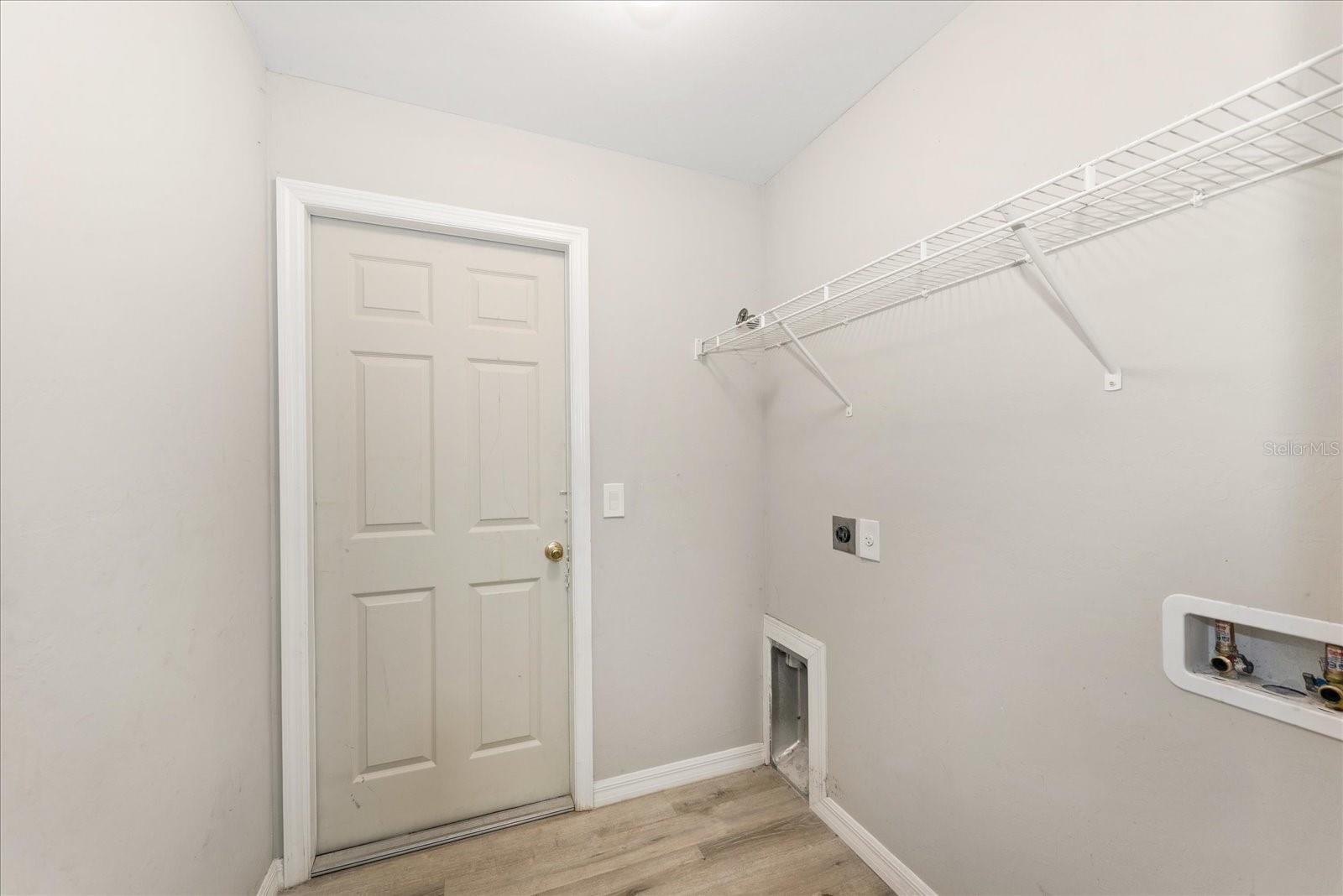 2710 70th St W Property Photo 23