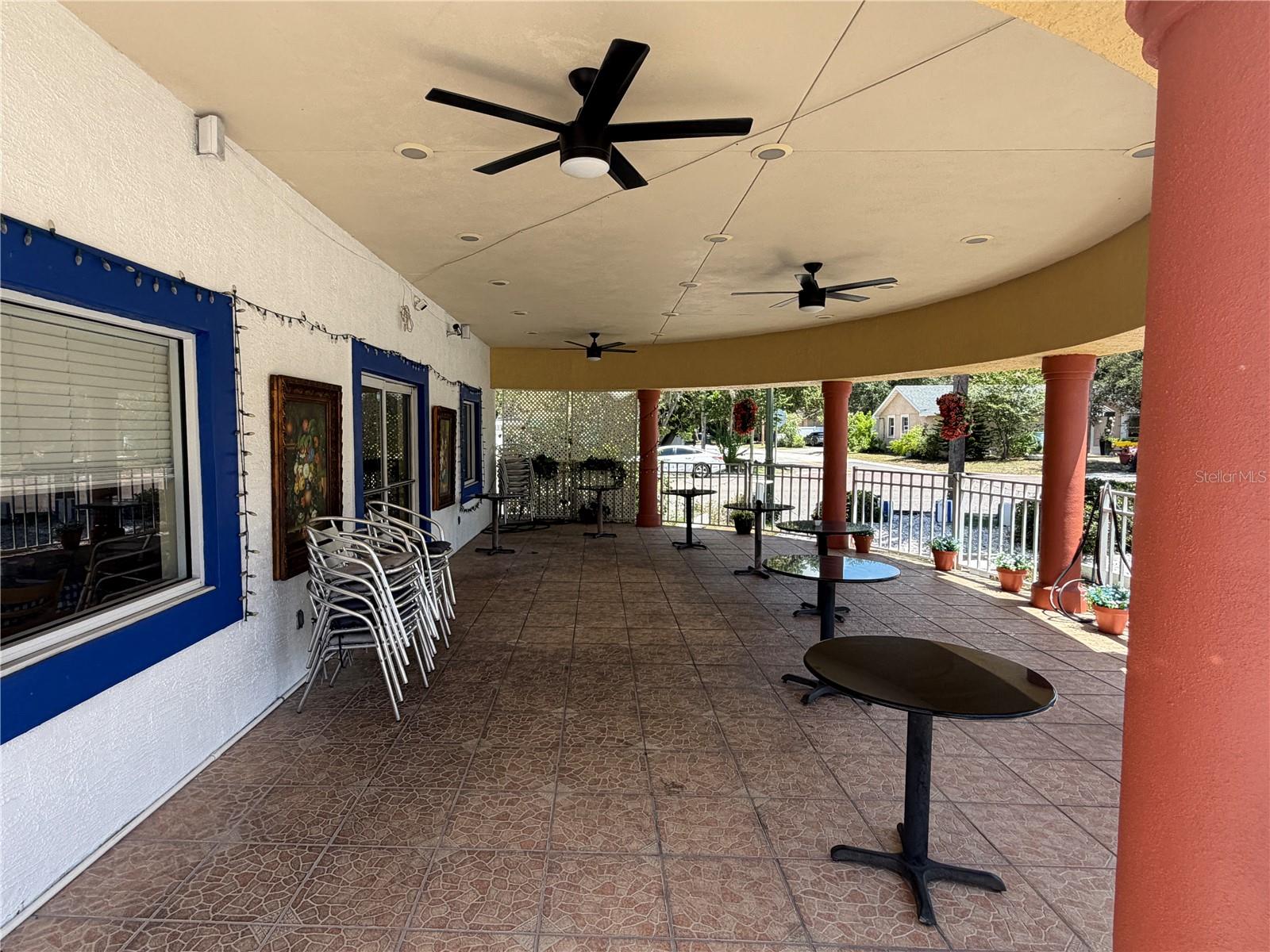 1501 Clearwater Largo Rd N Property Photo 2