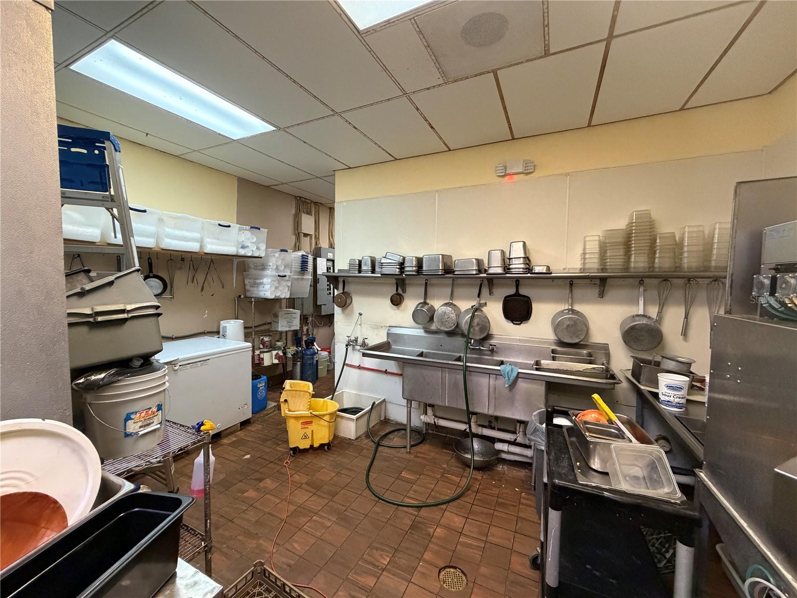1501 Clearwater Largo Rd N Property Photo 17