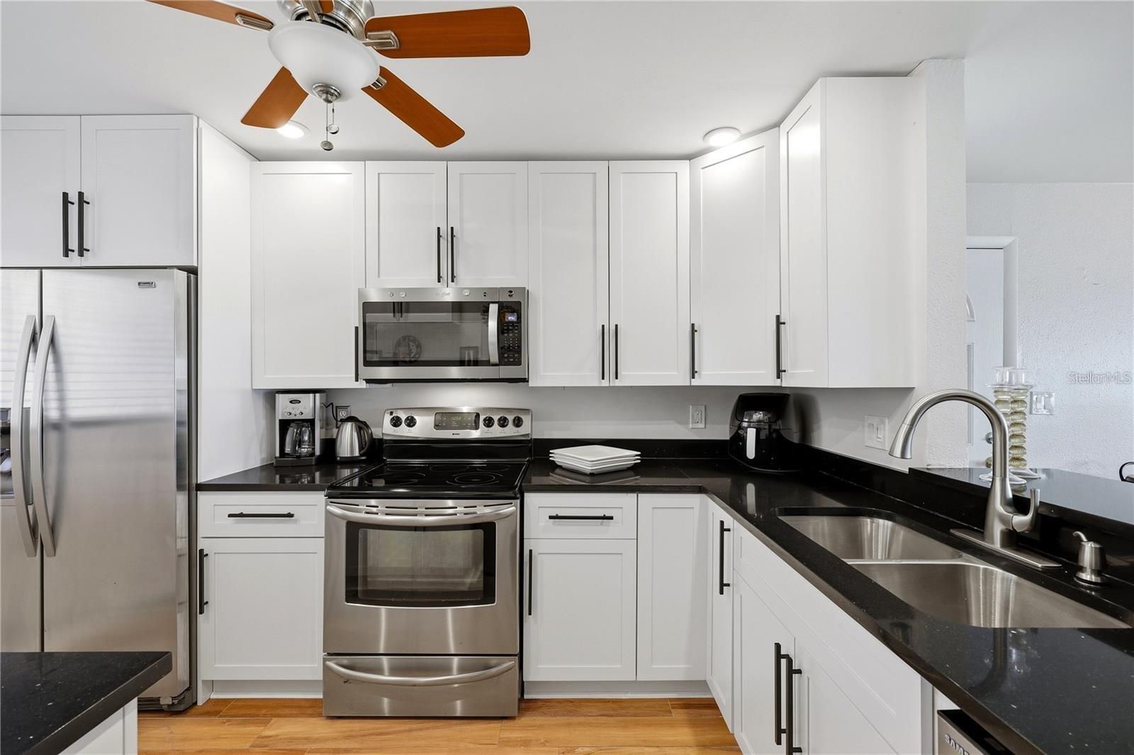 7400 Sunshine Skyway Ln S #111 Property Photo 18