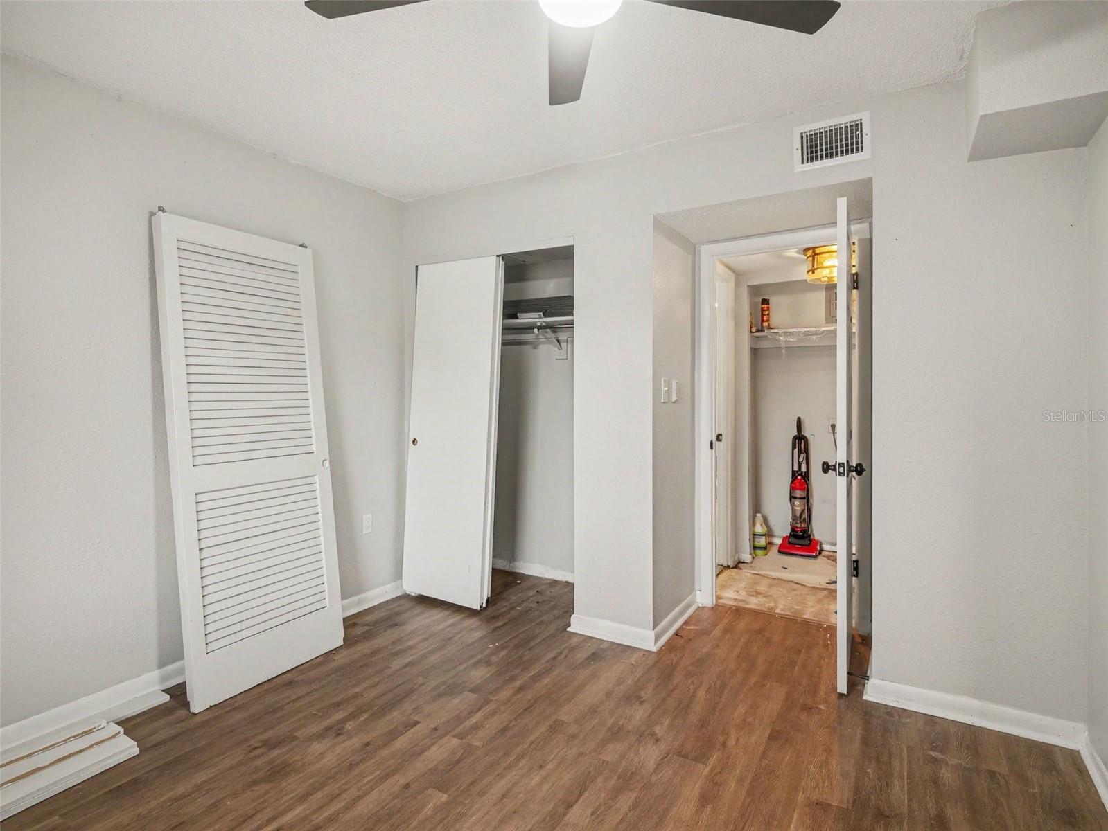 4023 Lake Bayshore Dr #112 Property Photo 22