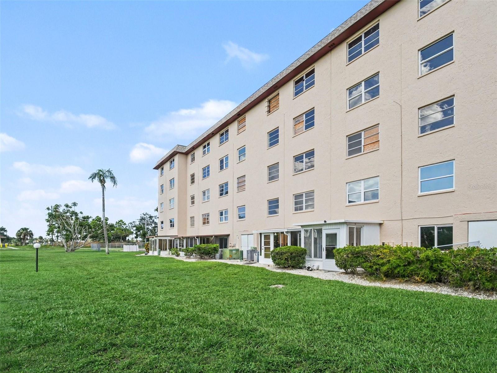 4023 Lake Bayshore Dr #112 Property Photo 36