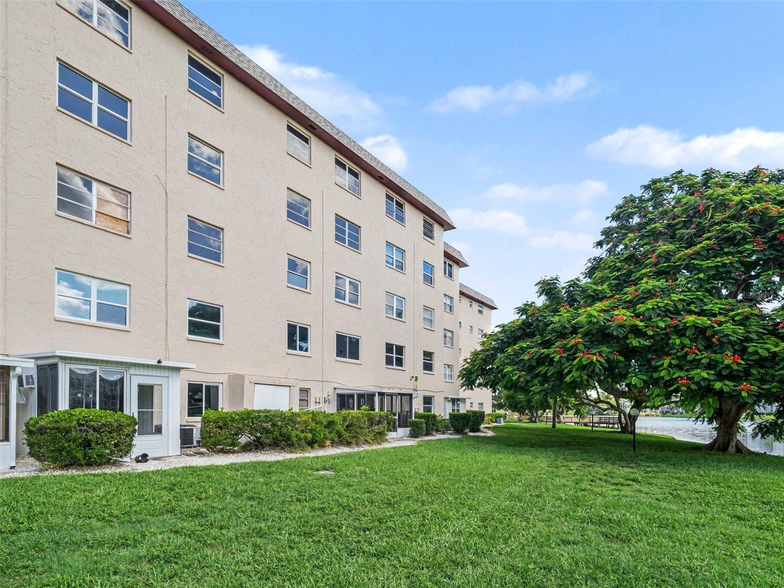 4023 Lake Bayshore Dr #112 Property Photo 37