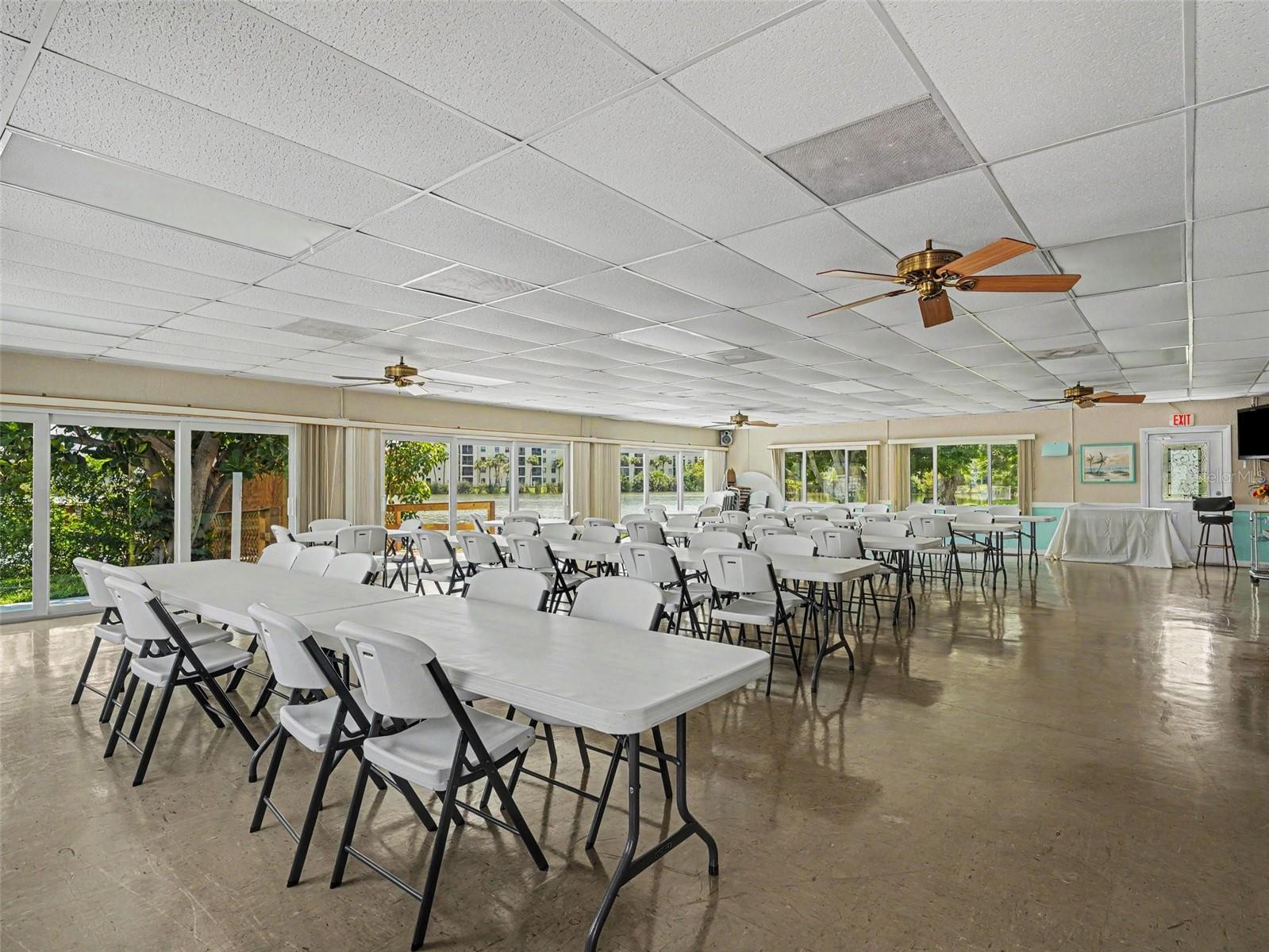 4023 Lake Bayshore Dr #112 Property Photo 39