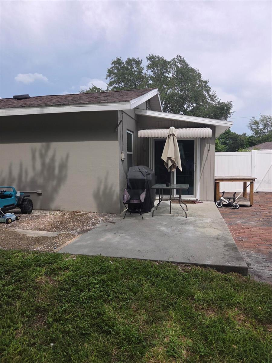 20 S Saturn Ave Property Photo 38
