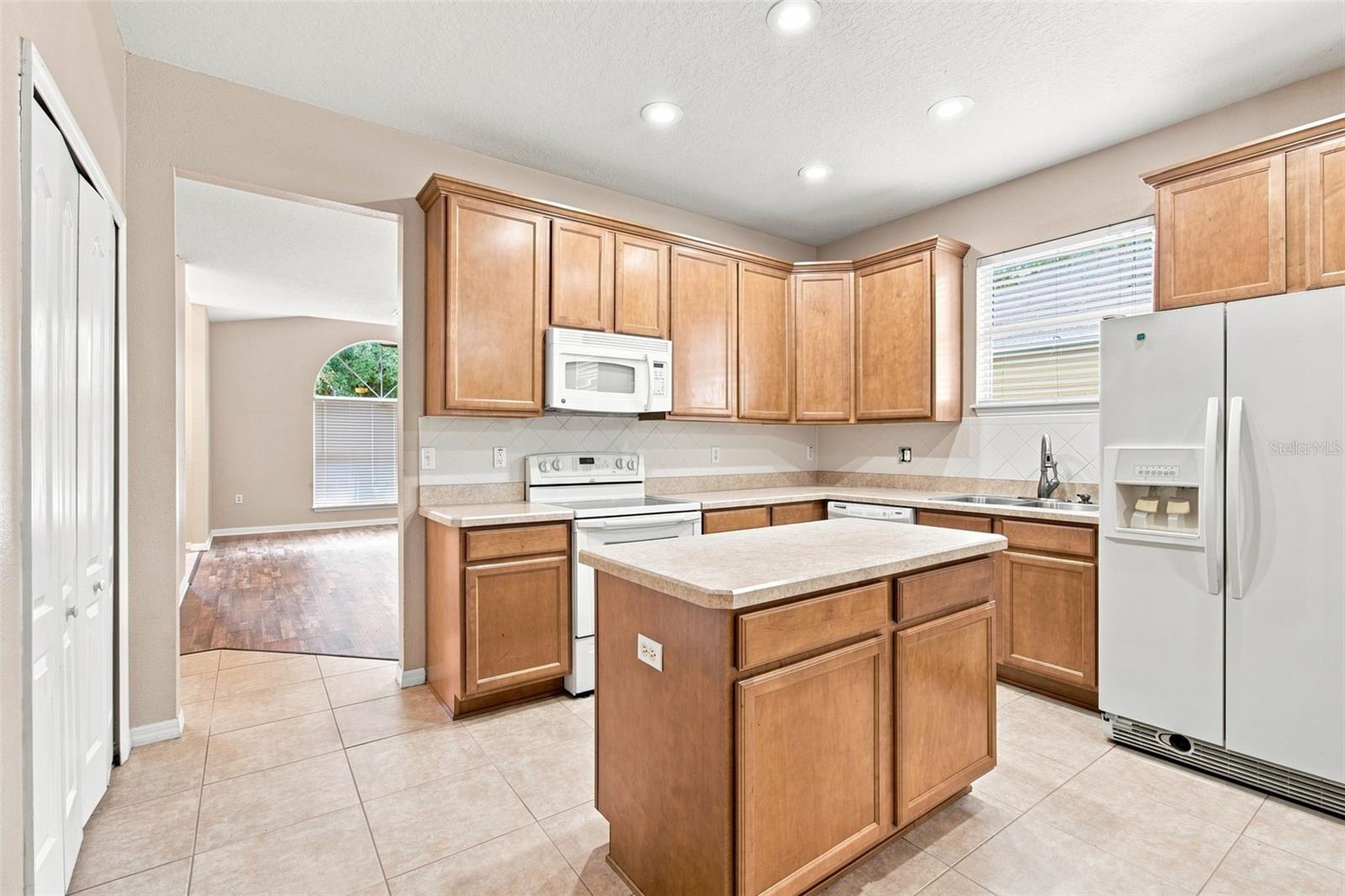 12118 Colony Lakes Blvd Property Photo 5