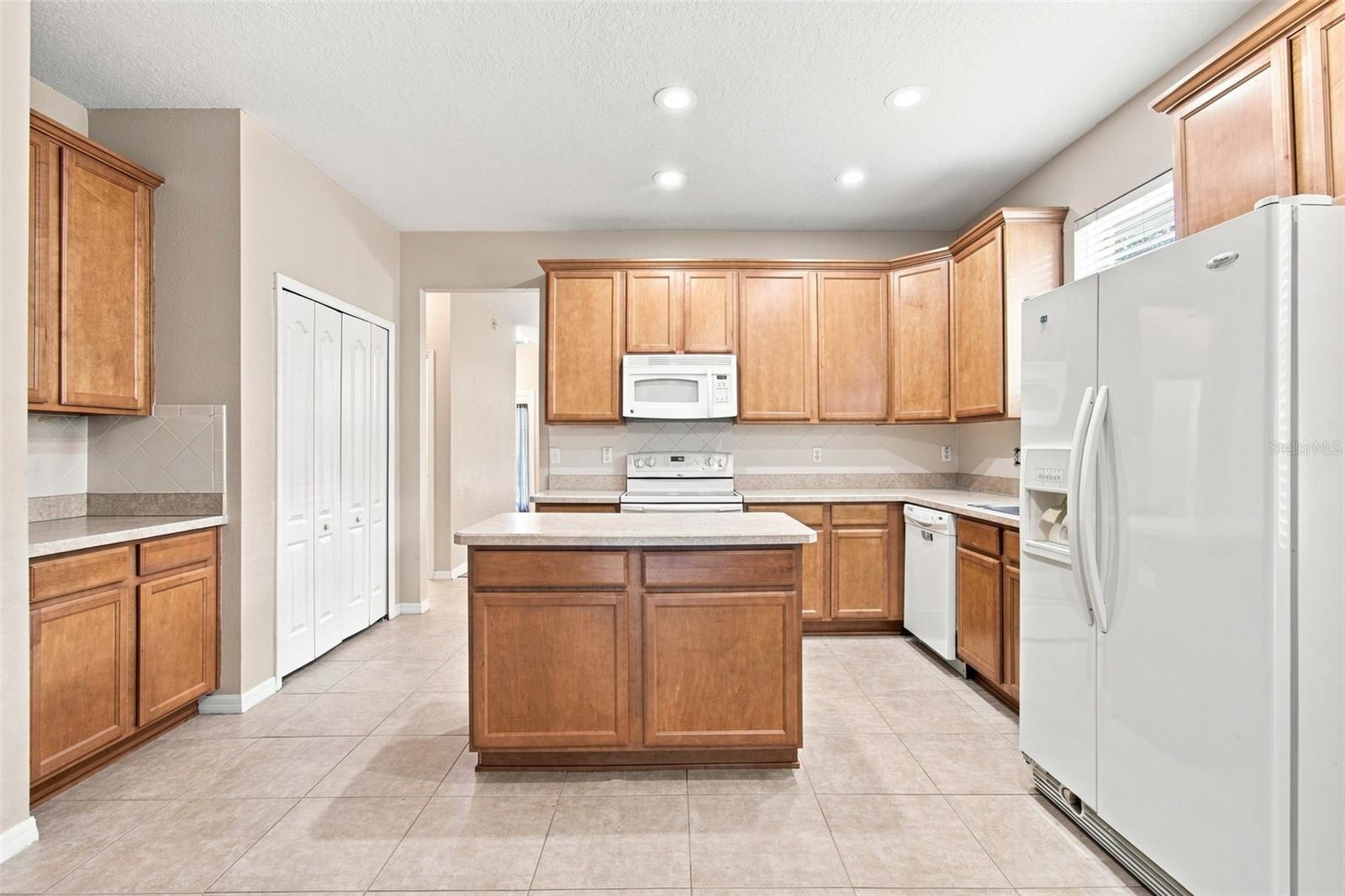 12118 Colony Lakes Blvd Property Photo 6