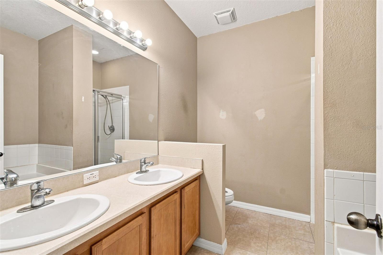 12118 Colony Lakes Blvd Property Photo 8