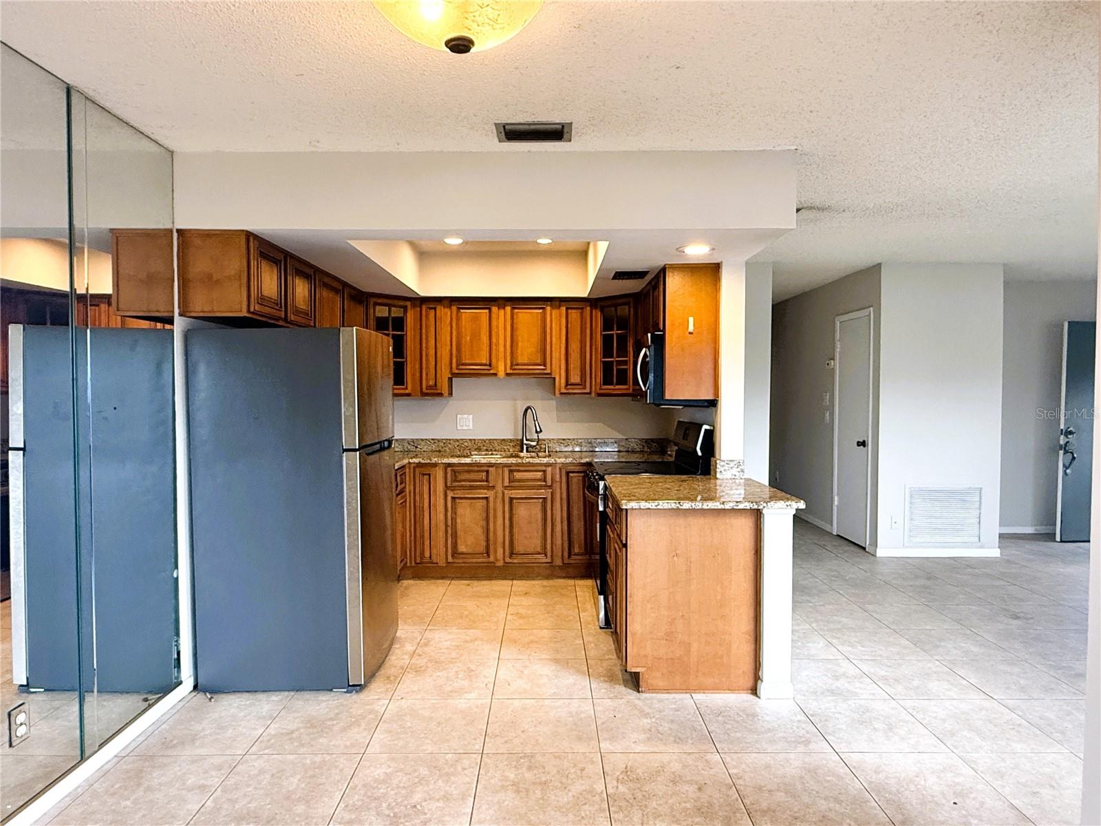 15502 Morning Dr Property Photo 4