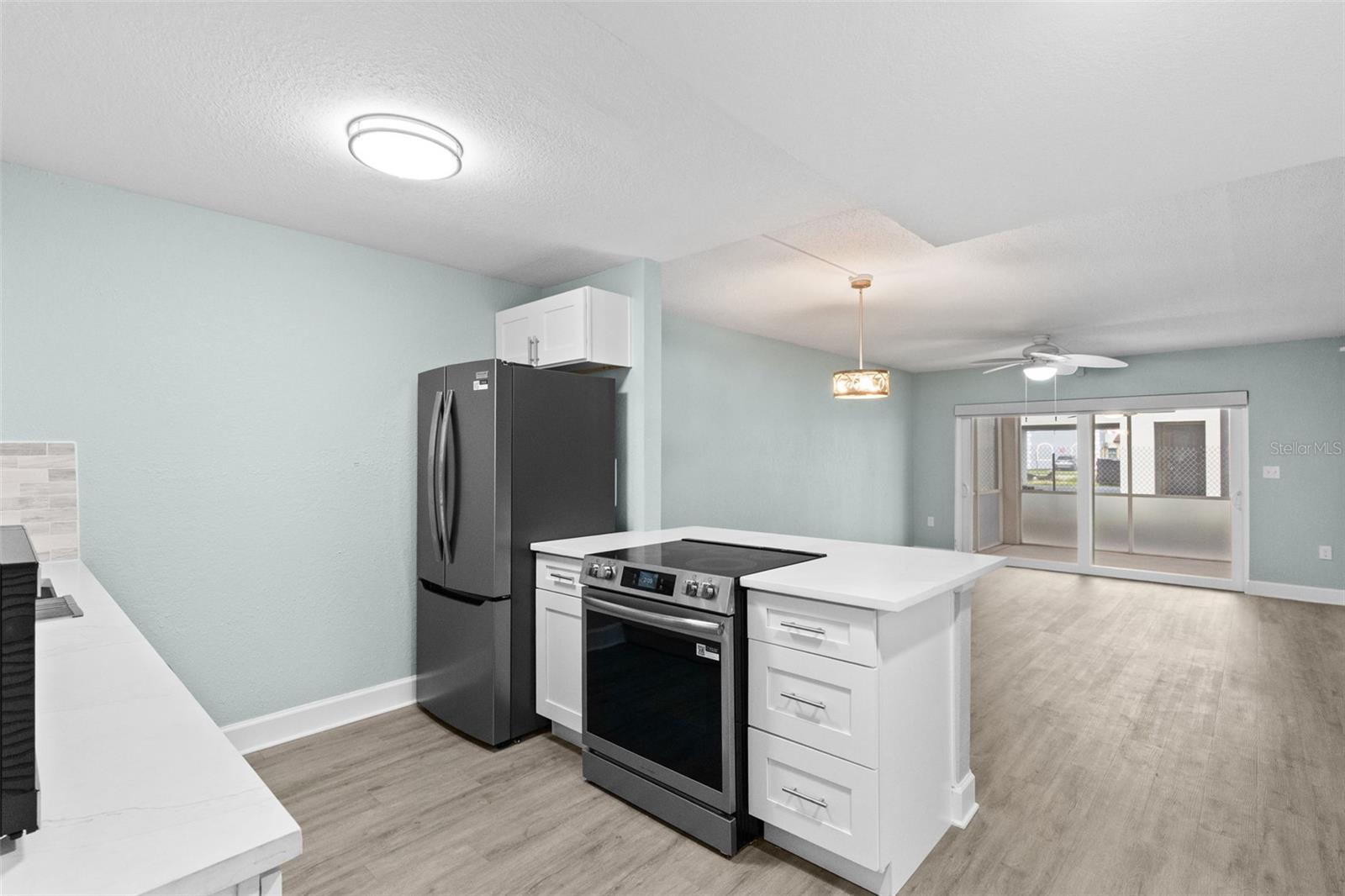 17035 Gulf Blvd #116 Property Photo 2