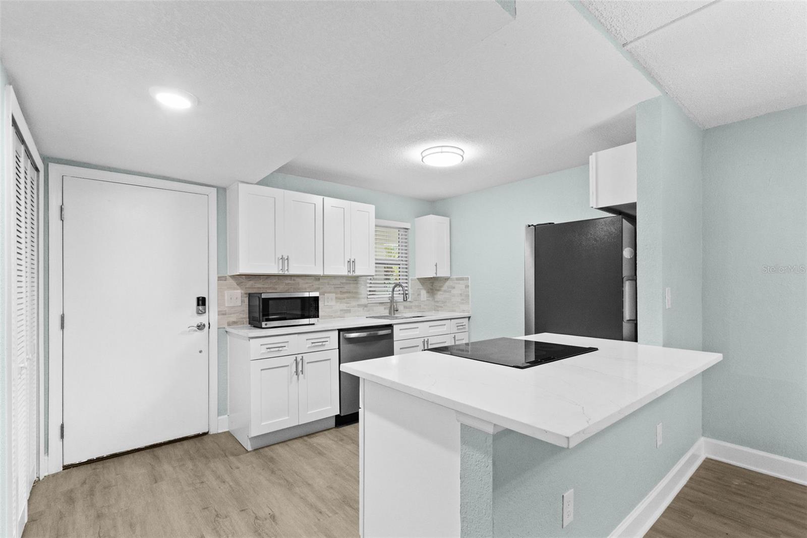 17035 Gulf Blvd #116 Property Photo 6