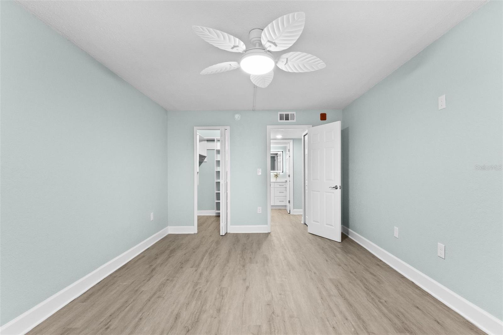 17035 Gulf Blvd #116 Property Photo 17