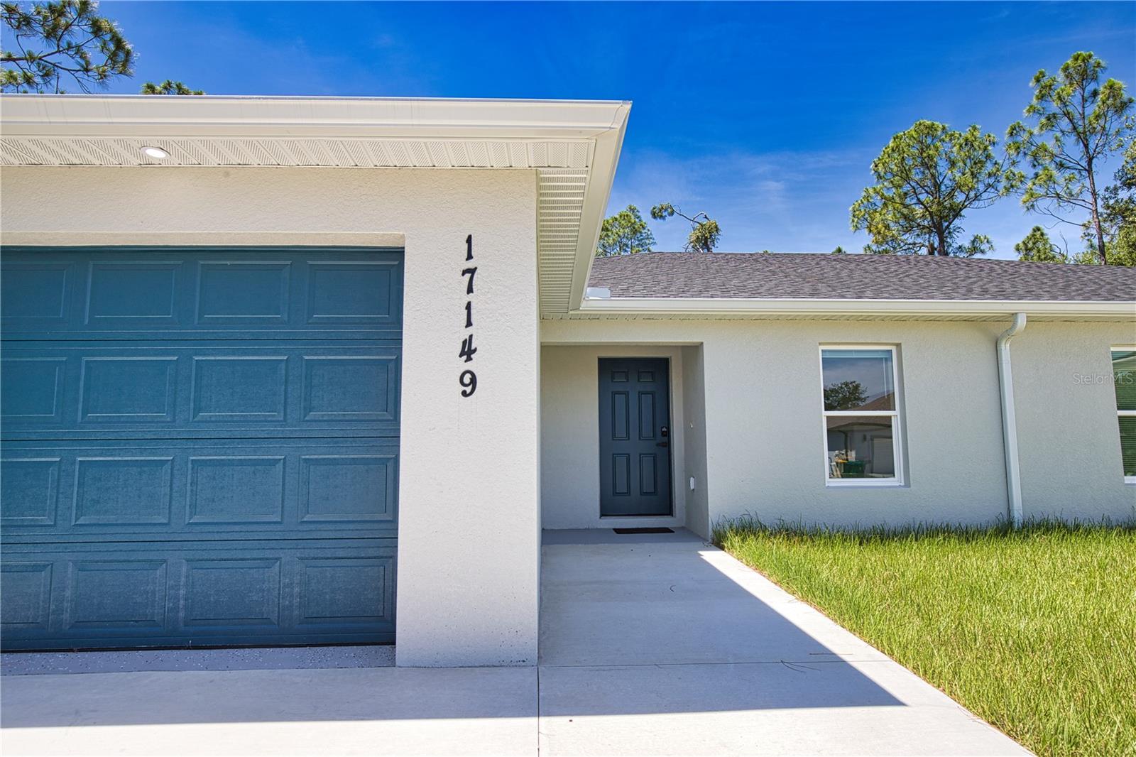 17147 And 17149 Carleen Ave Property Photo 5
