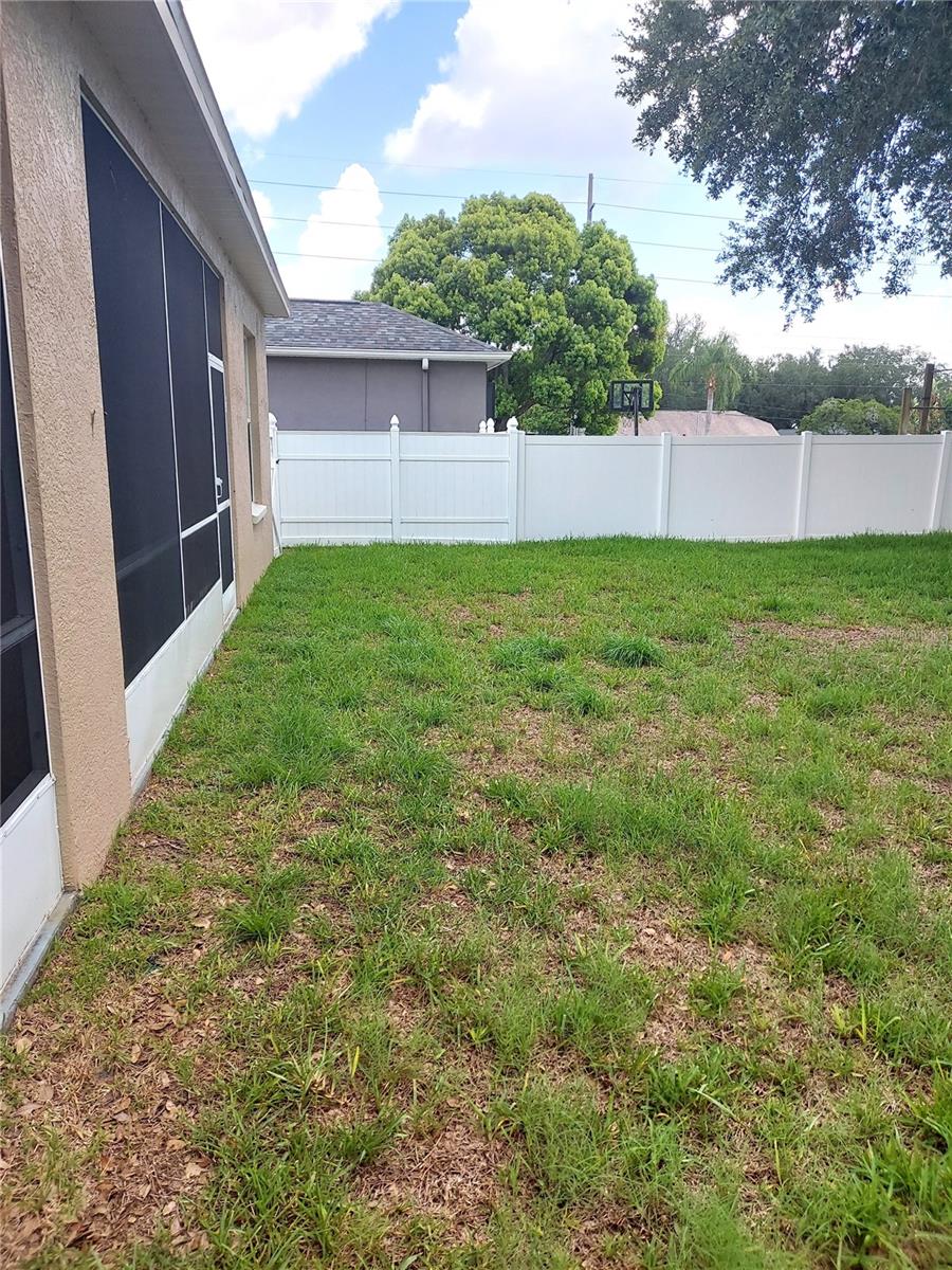 1003 Lumsden Trace Cir Property Photo 33