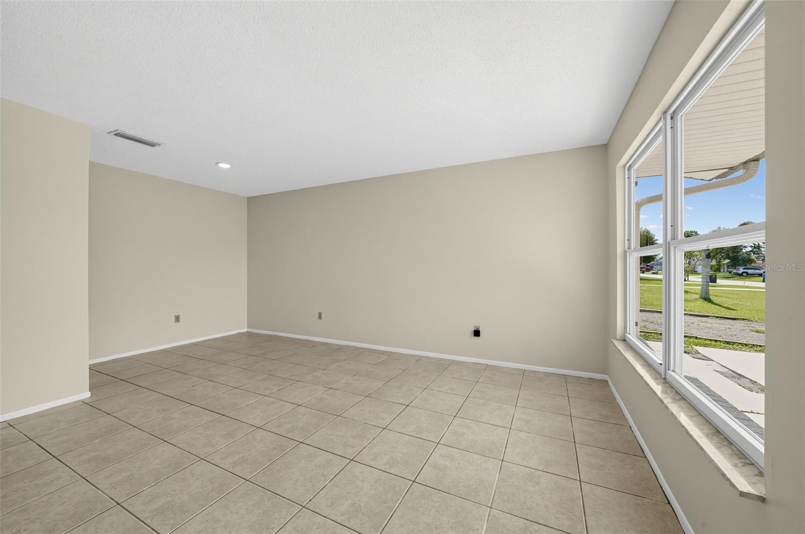 461 Mercer St Nw Property Photo 5