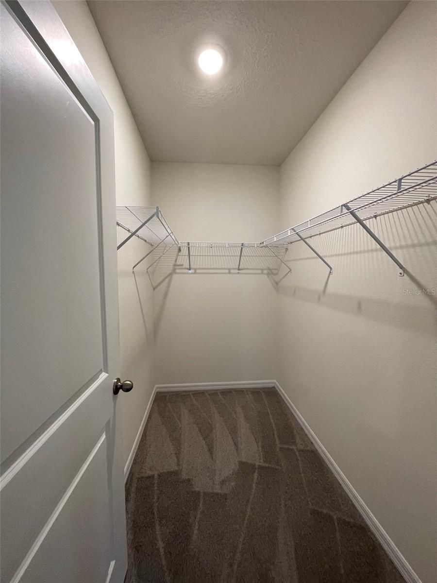 8434 Hardy Bay Loop Property Photo 10